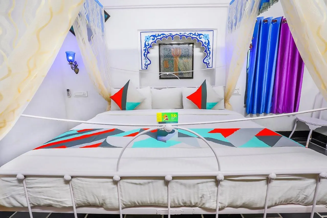 Hotel Fabhotel White House Lake Pichola Udaipur